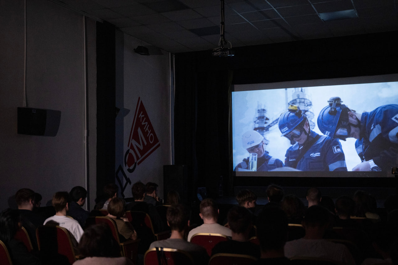 Омский НПЗ показал «Битву профессионалов» на фестивале документального кино Омский НПЗ показал «Битву профессионалов» на фестивале документального кино