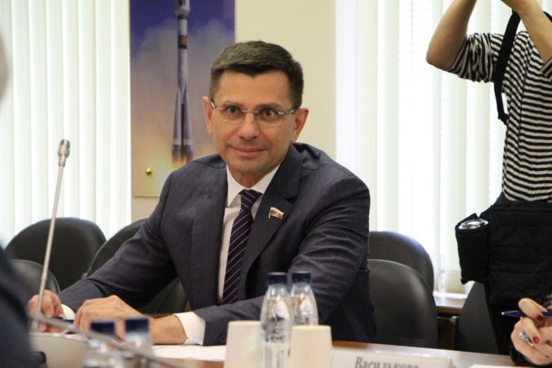 Депутат Госдумы Игорь Антропенко рассказал о мерах господдержки космической отрасли в Омске Депутат Госдумы Игорь Антропенко рассказал о мерах господдержки космической отрасли в Омске