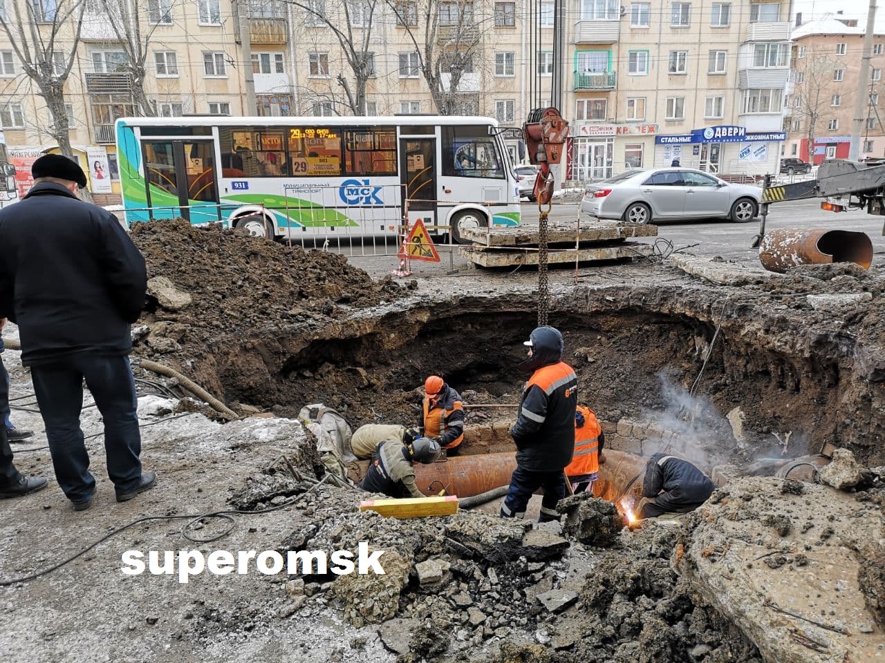 Без тепла – около 5 тысяч человек: в мэрии Омска раскрыли подробности о коммунальной аварии в Нефтяниках Без тепла – около 5 тысяч человек: в мэрии Омска раскрыли подробности о коммунальной аварии в Нефтяниках