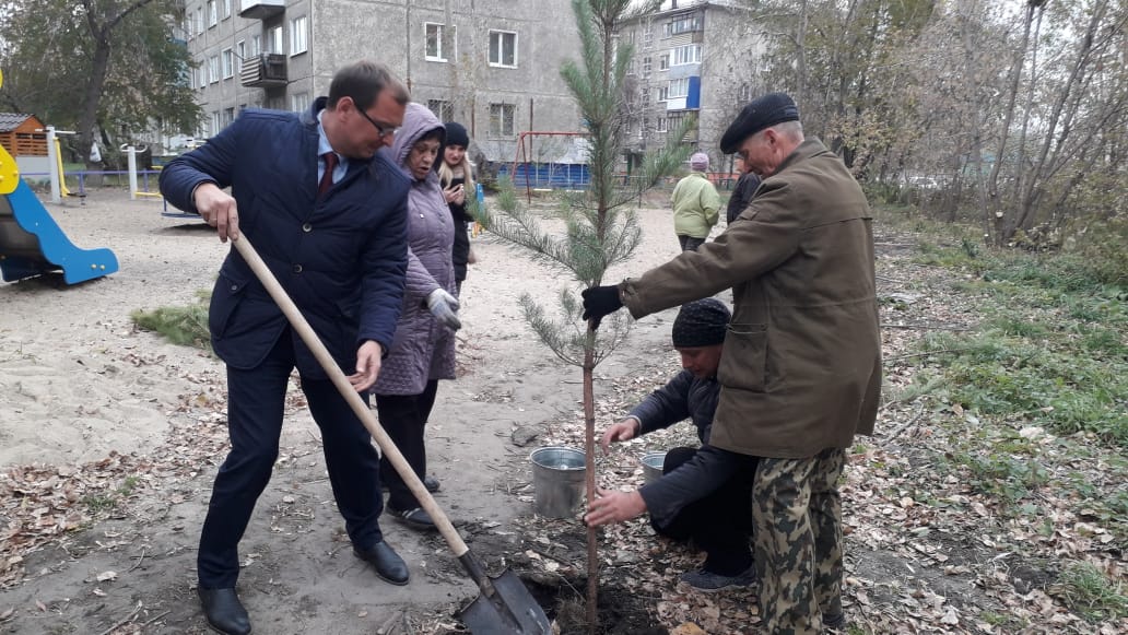 Омские общественники высказались о работе депутата Дмитрия Саханя Омские общественники высказались о работе депутата Дмитрия Саханя