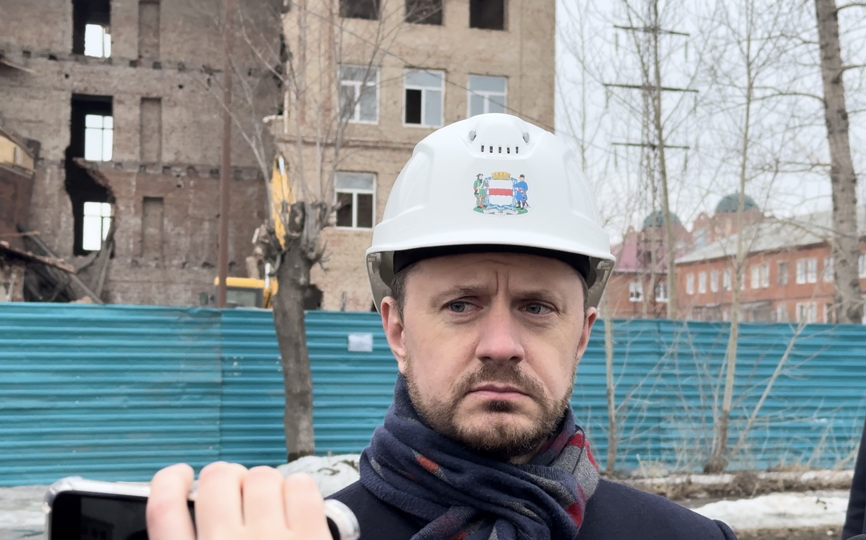 Стала известна судьба омской гимназии № 88 с рухнувшей стеной Стала известна судьба омской гимназии № 88 с рухнувшей стеной