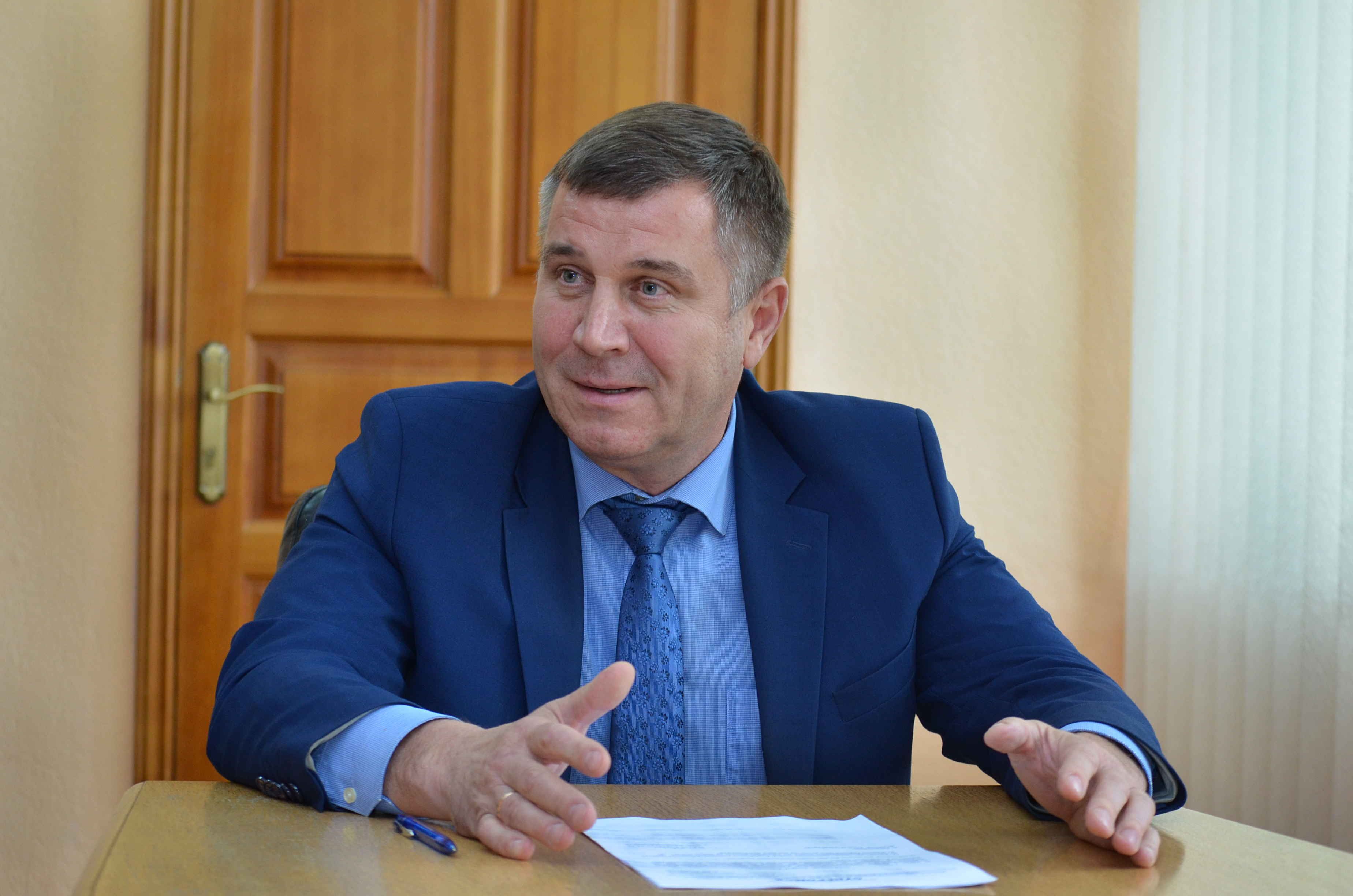 Новый глава Кировского округа: «На Западе меня до сих пор называют сеньор Горбачев» Новый глава Кировского округа: «На Западе меня до сих пор называют сеньор Горбачев»