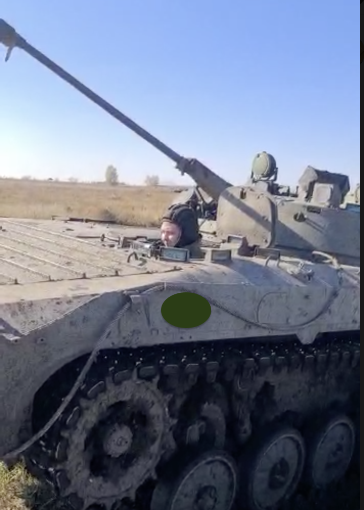 В Омске мобилизованный депутат пересел с БМВ на БМП В Омске мобилизованный депутат пересел с БМВ на БМП