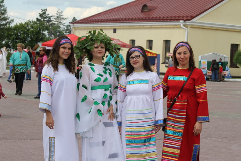 В Омске прошли Троицкие гуляния