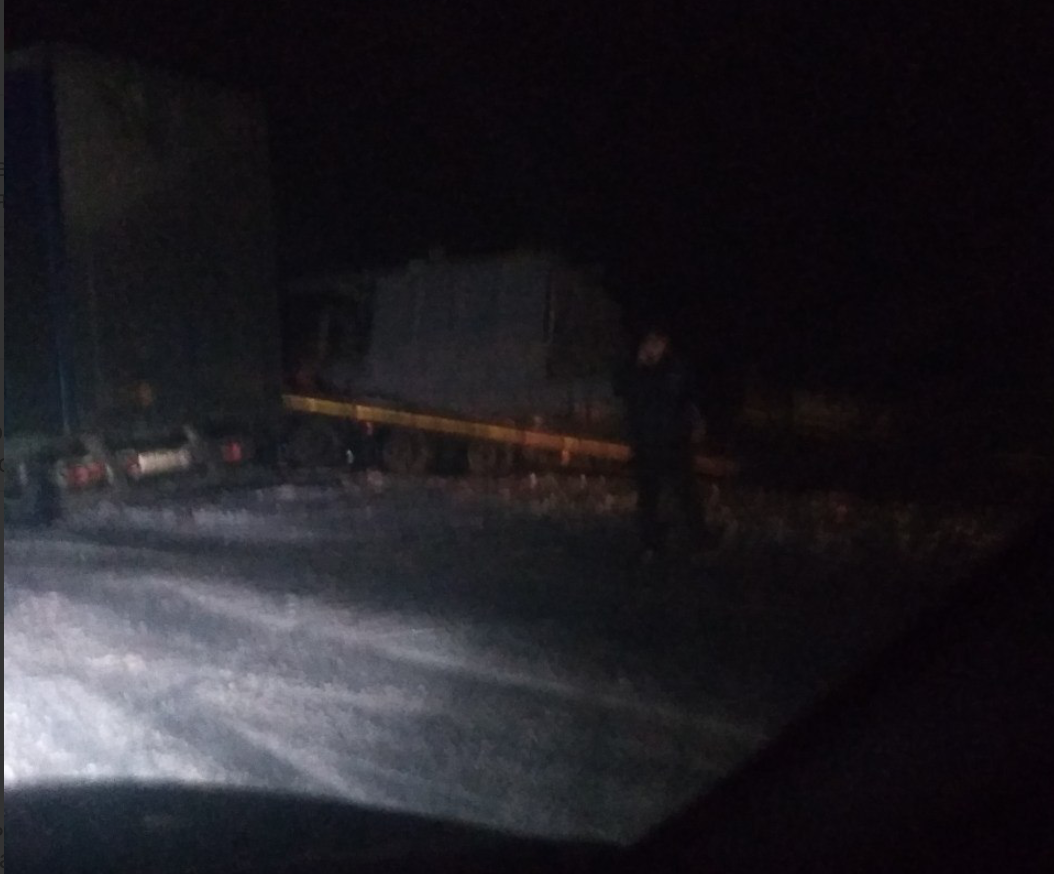 Массовое ДТП под Омском: движение по федеральной трассе парализовано Массовое ДТП под Омском: движение по федеральной трассе парализовано