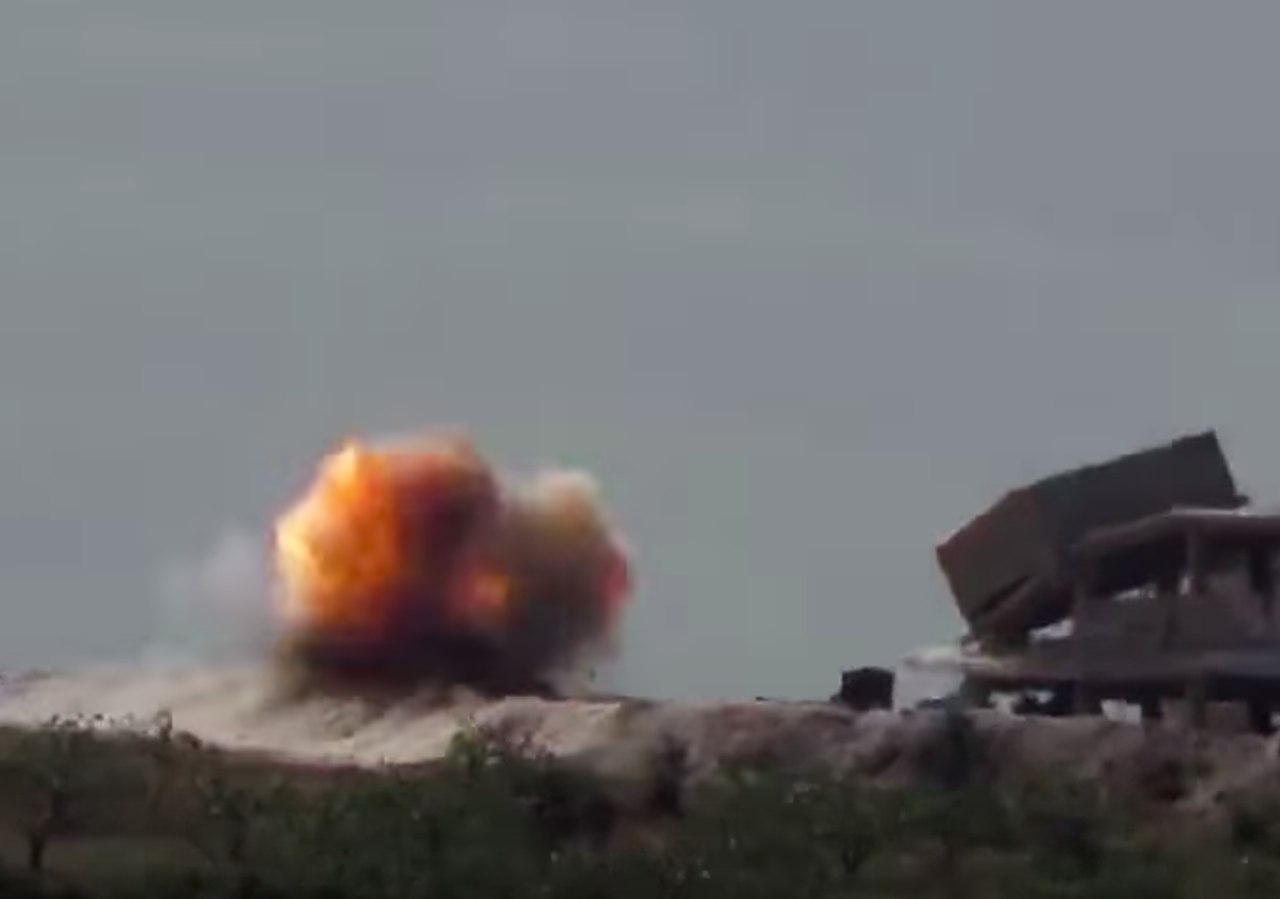 Сирийские боевики заявляют об уничтожении омского «Солнцепека» Сирийские боевики заявляют об уничтожении омского «Солнцепека»