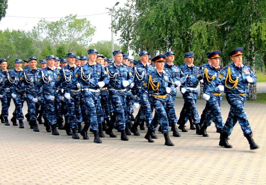 В парке Победы прошел смотр-конкурс песни и строя омского УФСИН В парке Победы прошел смотр-конкурс песни и строя омского УФСИН