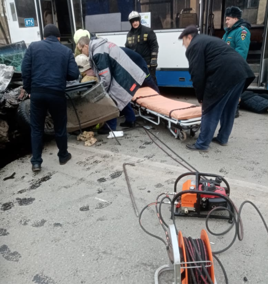 Оглашены подробности ДТП с автобусом в Омске Оглашены подробности ДТП с автобусом в Омске