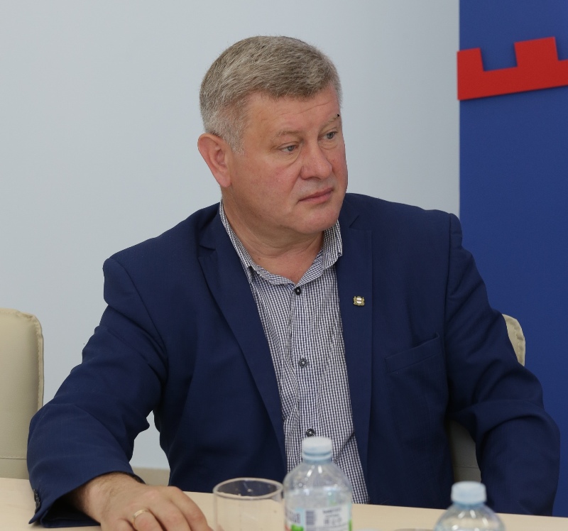 В Омске открылись новые пункты приема гуманитарной помощи жителям Донбасса