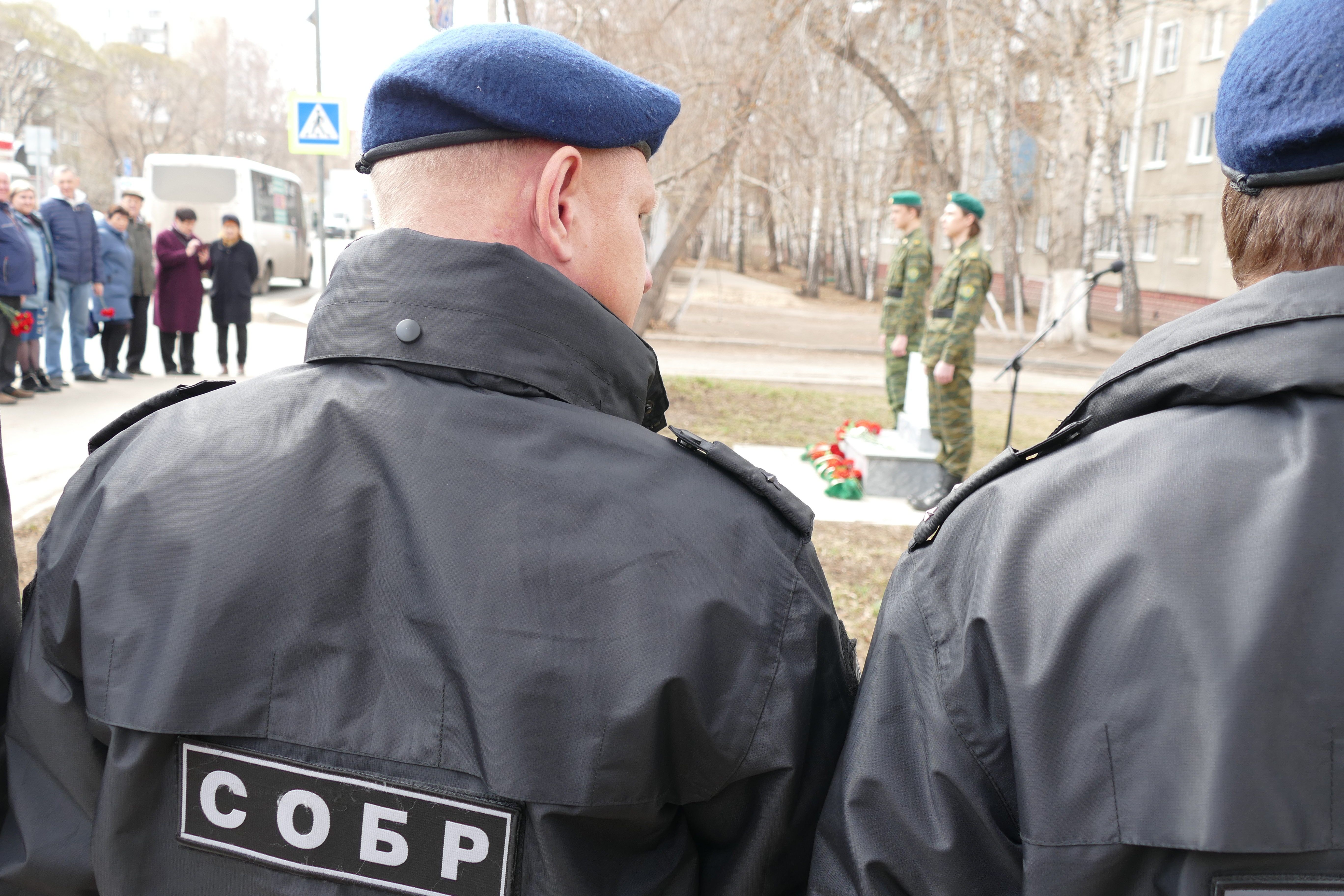 Депутат Дмитрий Сахань почтил память Героя России Депутат Дмитрий Сахань почтил память Героя России