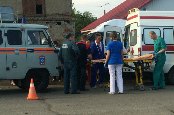 Омская маршрутка въехала в столб, пострадали шестеро человек Омская маршрутка въехала в столб, пострадали шестеро человек