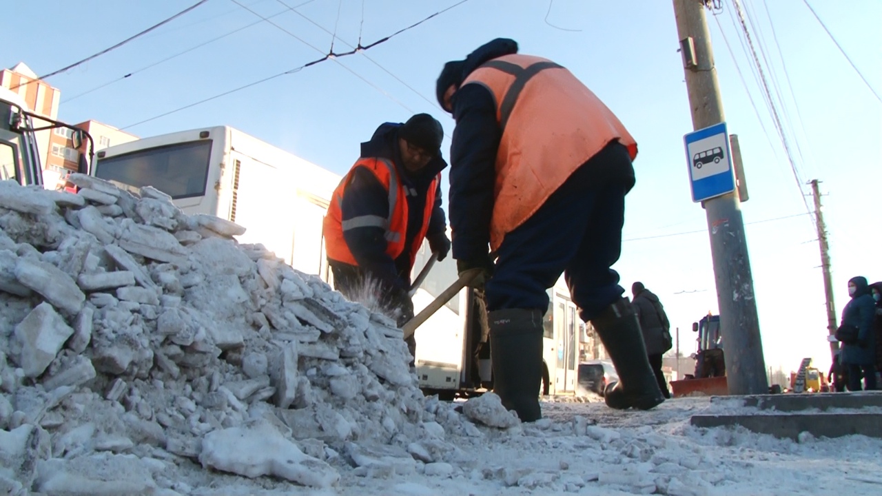 Депутат Омского горсовета Дмитрий Сахань высказался об уборке дорог Депутат Омского горсовета Дмитрий Сахань высказался об уборке дорог