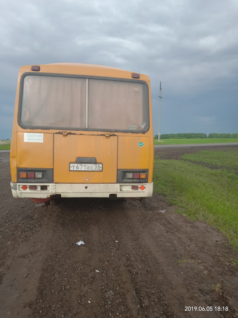 В Омской области водитель автобуса отправил пешком жителей четырех деревень В Омской области водитель автобуса отправил пешком жителей четырех деревень