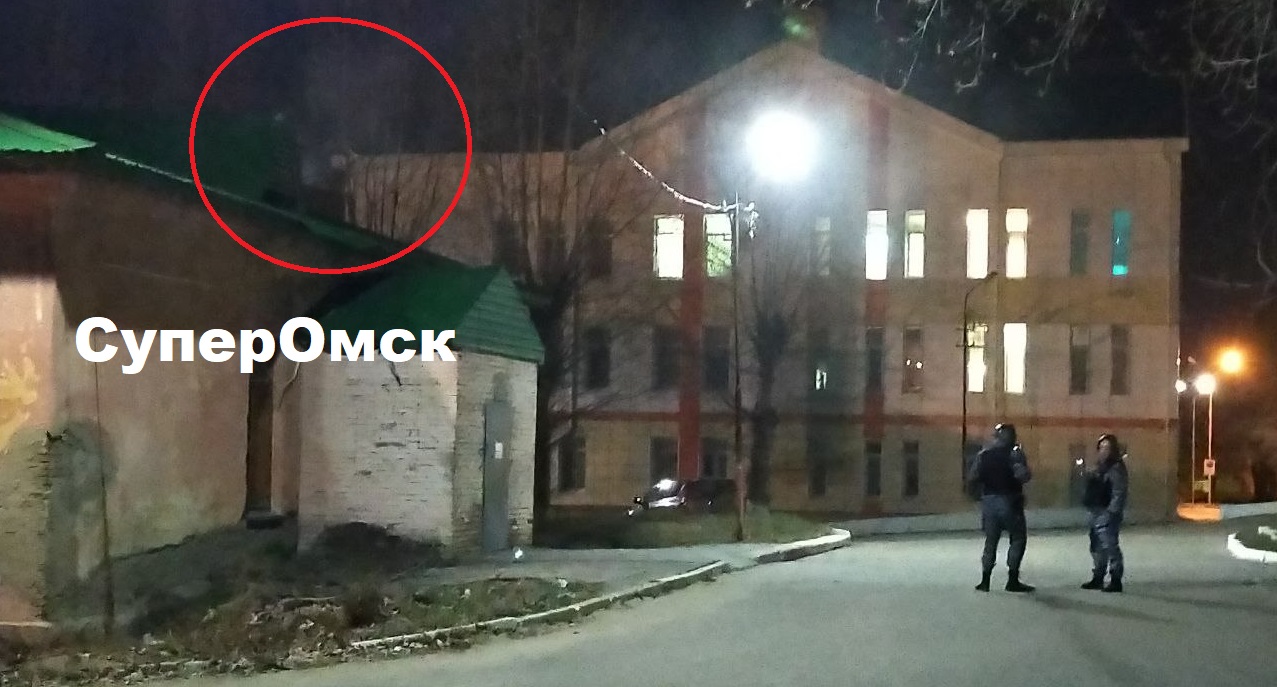 В Омске горит Больничный городок В Омске горит Больничный городок