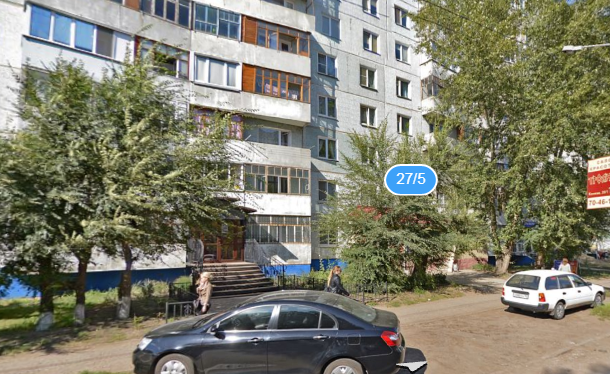 В Омске у жилого дома нашли труп неизвестной женщины В Омске у жилого дома нашли труп неизвестной женщины