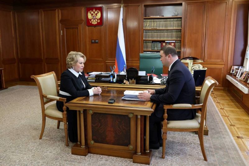 Хоценко в Москве: с кем из федеральных чиновников встретился губернатор за неделю Хоценко в Москве: с кем из федеральных чиновников встретился губернатор за неделю