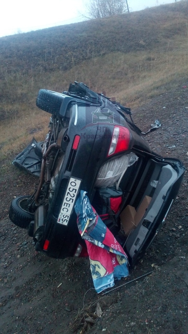 Автомобиль с омскими номерами попал в смертельное ДТП под Красноярском Автомобиль с омскими номерами попал в смертельное ДТП под Красноярском