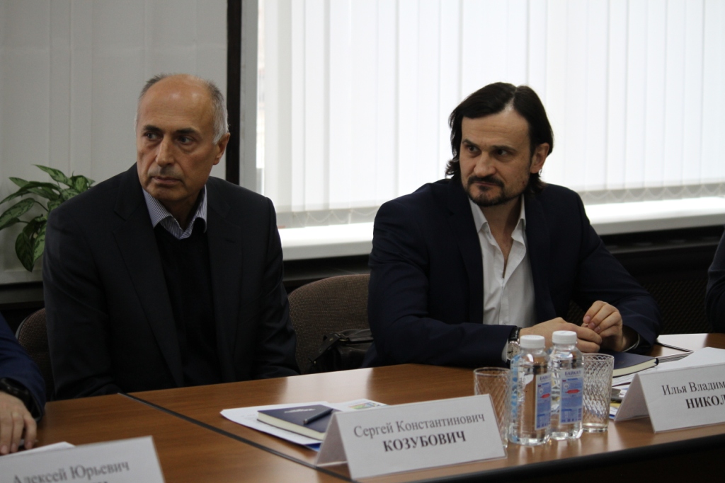 Омский депутат Госдумы Виктор Шрейдер возглавил попечительский совет СибАДИ Омский депутат Госдумы Виктор Шрейдер возглавил попечительский совет СибАДИ